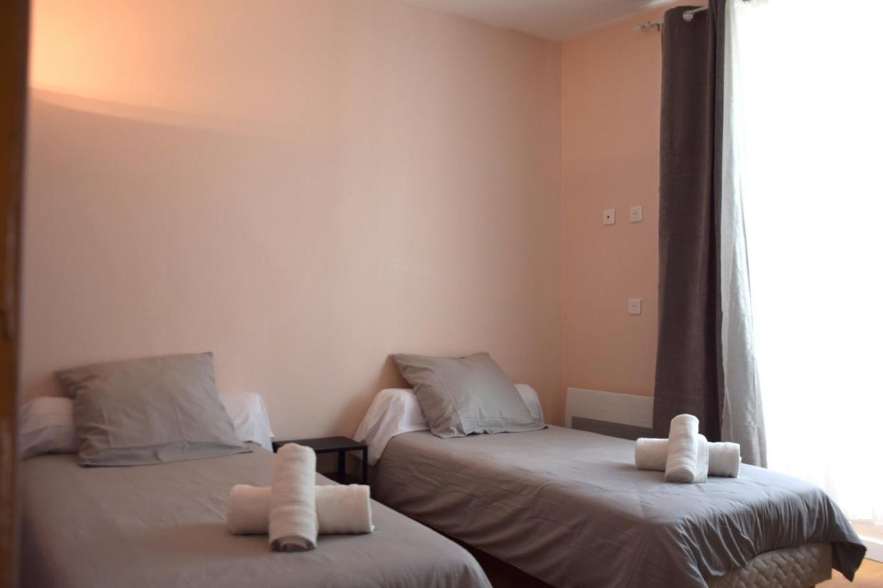 Le Lys Hotel Lacrouzette Eksteriør billede
